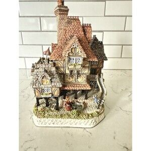 David Winter Cottages Horatio Pernickety's Amorous Limited Edition